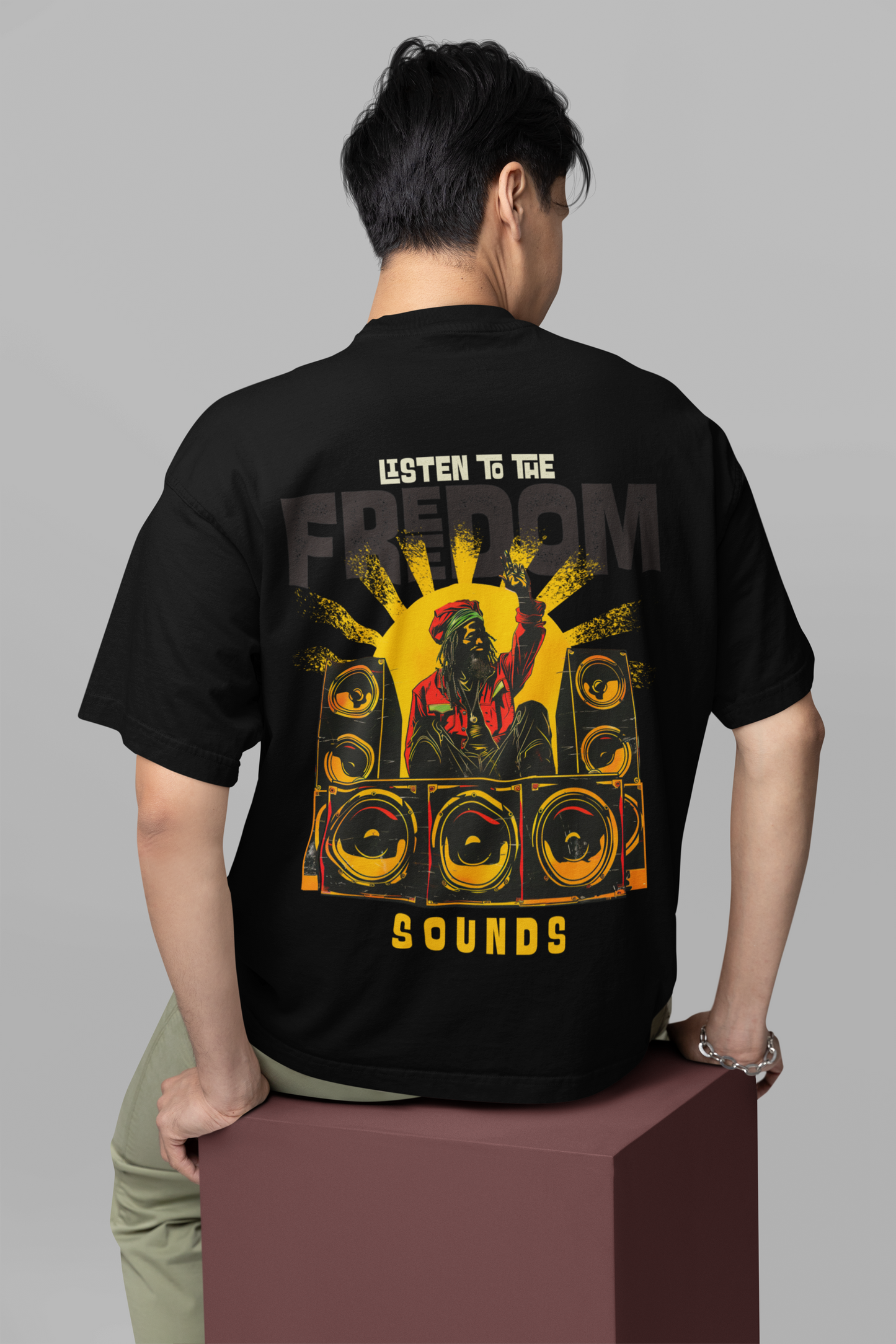 black-listen-to-the-freedom-oversized-t-shirt
